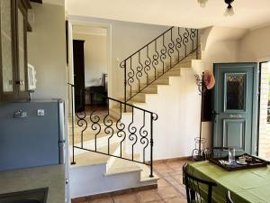 A kitchen or kitchenette at Stalakton Country Maisonettes