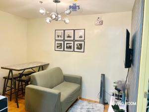 TV a/nebo společenská místnost v ubytování DAVAO City Condo Near Samal,Airport,Lanang,Bajada