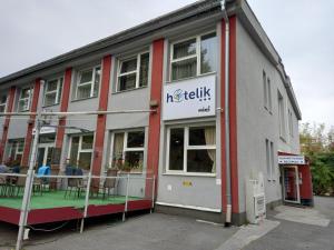 Budova, kde se aparthotel nachází