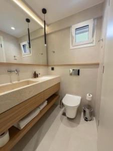 Gallery image of Palm Boutique Suites in Pefkochori