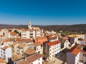 Naturlandskabet i nærheden af lejligheden