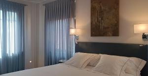Postel nebo postele na pokoji v ubytování Posada San Ginés - Boutique rooms