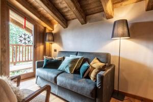 Χώρος καθιστικού στο HelloCHALET Valtournenche - Pessey Chalet - 2 Apartments near lift with Garden and Mountain View