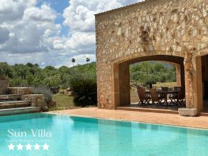 Πισίνα στο ή κοντά στο Sun Villa