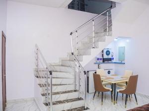 Fotografie z fotogalerie ubytování Lekki 3 Bedrooms Furnished Home Ensuite Stylish & Comfortable v destinaci Lekki