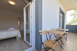 Postel nebo postele na pokoji v ubytování Apartment Amelie - with pool and sauna!