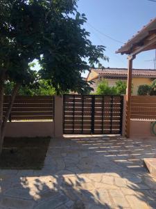Μπαλκόνι ή βεράντα στο Spacious New apartment near the sea!