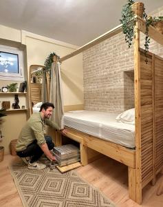 Uma cama ou camas num quarto em Baloo Hostel