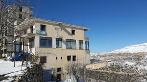 Общий вид на горы или вид на горы из отеля для свиданий