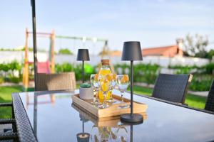 Fotografie z fotogalerie ubytování Apartment Amelie - with pool and sauna! v destinaci Galovac