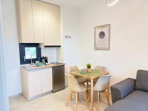 Kuchyň nebo kuchyňský kout v ubytování Malka Premium Suites