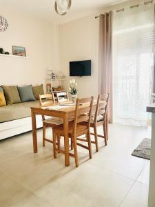 Et tv og/eller underholdning på onde dell'etna 12