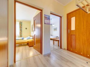 Posteľ alebo postele v izbe v ubytovaní Apartment Nad Łomniczką-3 by Interhome