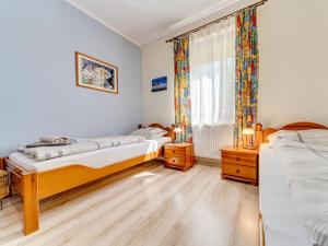 Posteľ alebo postele v izbe v ubytovaní Apartment Nad Łomniczką-3 by Interhome