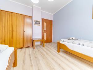 Posteľ alebo postele v izbe v ubytovaní Apartment Nad Łomniczką-3 by Interhome