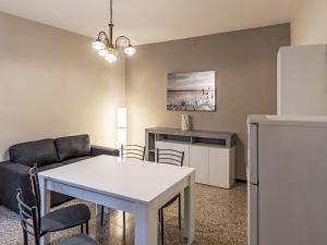 Dapur atau dapur kecil di Apartment Formaga-3 by Interhome