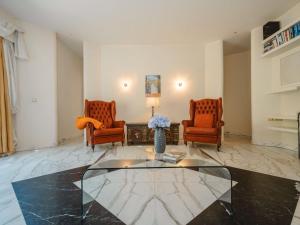 Posezení v ubytování Apartment Villa Hiss by Interhome