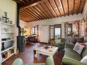 A seating area at Villa Monica by Interhome