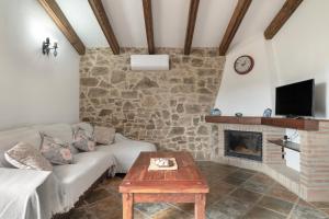 Apartamentos el Cortijo電視和／或娛樂中心