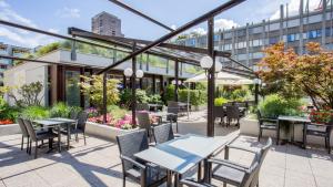 Zgradba, v kateri se nahaja hotel