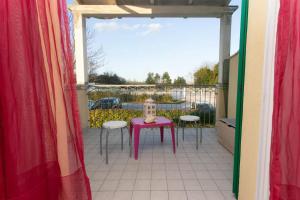 A balcony or terrace at M247 - Marcelli, nuovo bilocale con terrazzo e garage
