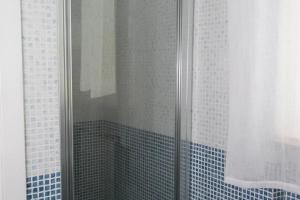 A bathroom at M247 - Marcelli, nuovo bilocale con terrazzo e garage