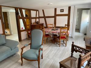 Χώρος καθιστικού στο Le 1470 Appart 4 personnes Sélestat centre historique Alsace centrale +3 φωτογραφίες