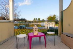 A balcony or terrace at M247 - Marcelli, nuovo bilocale con terrazzo e garage