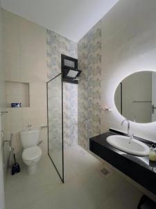 Ванная комната в Villa Kayan