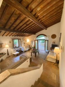 Postel nebo postele na pokoji v ubytování Berenice in Chianti - Authentic Tuscan Country House