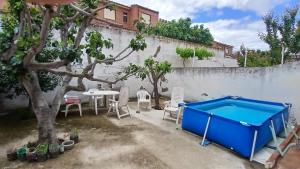 Bazén v ubytování Cuarto Privado Doble en Toledo nebo v jeho okolí