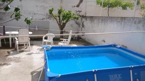 Bazén v ubytování Cuarto Privado Doble en Toledo nebo v jeho okolí