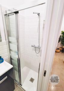 Ванная комната в Amanecer Urbano para 6 en Sol +8 фотографий