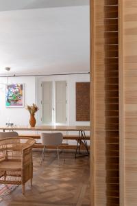 索尔格河畔利勒Triplex in an Hôtel Particulier的相册照片