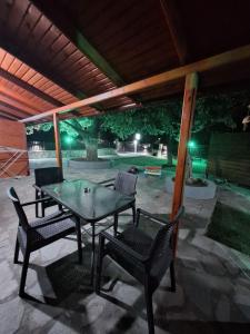 Fotografia z galérie ubytovania Platanes Apartments v destinácii Skala Marion + 33 fotografií