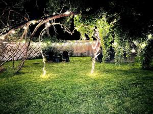 Gallery image of MdPulse Garden Suite Lower-Level Couples Retreat in Waldorf +32 photos