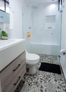 Φωτογραφία από το άλμπουμ του Luxury Laureles Loft Near Top Dining & Bars σε Μεδεγίν