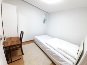Postel nebo postele na pokoji v ubytování #202 Seoul Station, Syun's Nest 쾌적한 숙소, 편리한 숙소