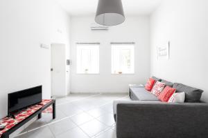 Afbeelding uit fotogalerij van Marisabella home with terrace in Vico Equense