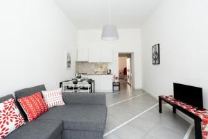 Afbeelding uit fotogalerij van Marisabella home with terrace in Vico Equense