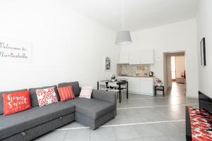 Afbeelding uit fotogalerij van Marisabella home with terrace in Vico Equense