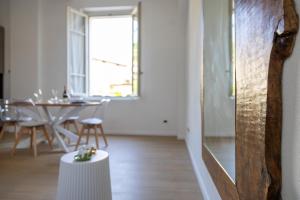 Foto dalla galleria di Nel Blu a Menaggio