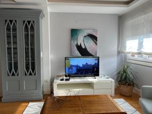 Telewizja i/lub zestaw kina domowego w obiekcie Bournacell 16
