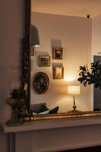 Φωτογραφία από το άλμπουμ του King beds with fireplace and spa bath with Parking and Central location στο Χόμπαρτ