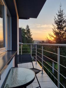 Balkón nebo terasa v ubytování Przytulne Apartamenciki tuż przy Termach i Parku, nieopodal szlak na Turbacz, GPN, KGP