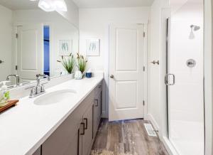 Φωτογραφία από το άλμπουμ του New Listing Blue Lake Haven σε Garden City +36 φωτογραφίες