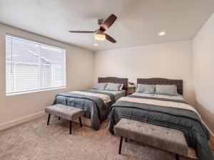 Ένα ή περισσότερα κρεβάτια σε δωμάτιο στο New Listing Blue Lake Haven