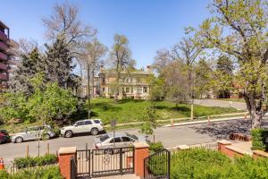 Κήπος έξω από το Historic French Consulate! Cap Hill Area, Walkable