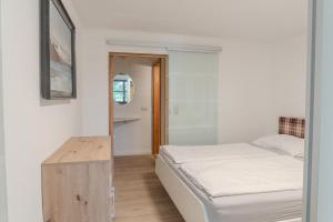 2 Bedroom Apartment with access to Attersee Lake客房内的一张或多张床位