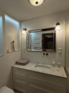 Koupelna v ubytování Apartament Antique Pruszków Centrum